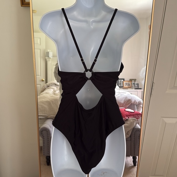 NWT Cupshe One Piece Bathingsuit - Picture 3 of 8